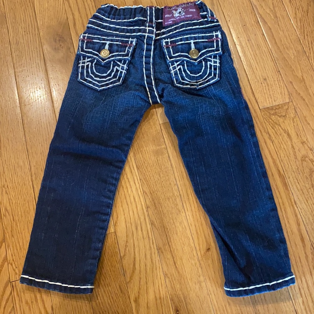 TWINS!! True Religion Jeans! - Picture 8 of 9